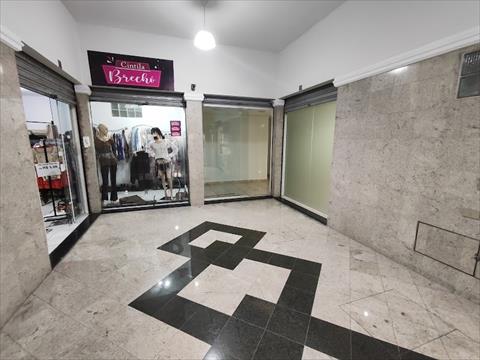Loja para locacao no Centro em Curitiba com 42,5m² por R$ 1.500,00