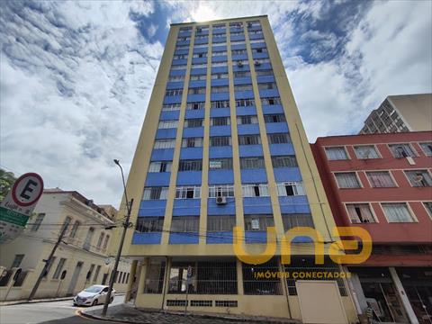 Apartamento para locacao no Centro em Curitiba com 90m² por R$ 3.000,00