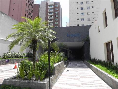 Apartamento para locacao no Centro em Curitiba com 61,00m² por R$ 2.400,00
