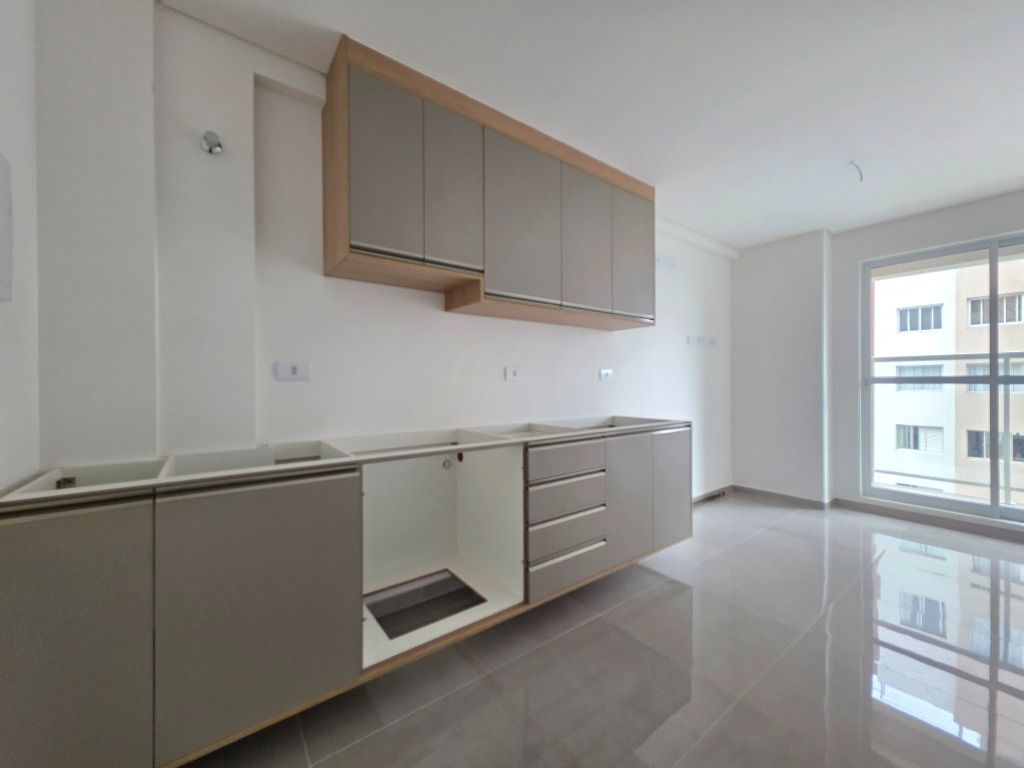 Apartamento para locacao no Água Verde em Curitiba com 48,00m² por R$ 1.700,00