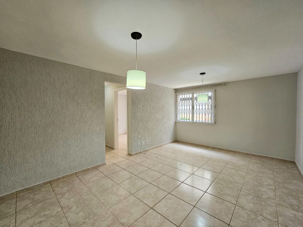 Apartamento para locacao no Portão em Curitiba com 82,26m² por R$ 2.000,00