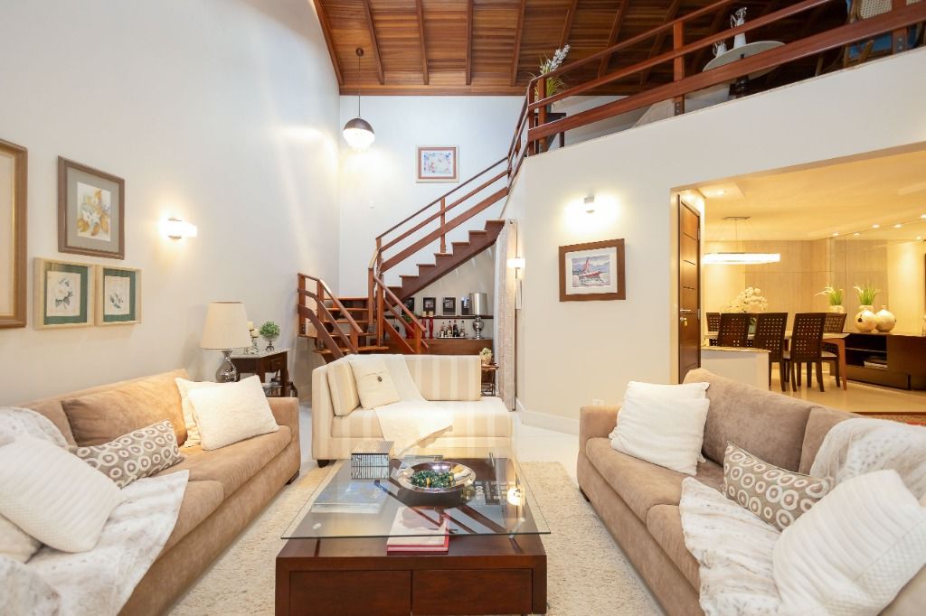 Casa Residencial para venda no São Francisco em Curitiba com 0,00m² por R$ 3.300.000,00