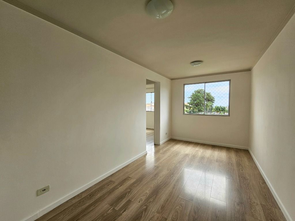 Apartamento para locacao no Pinheirinho em Curitiba com 85,00m² por R$ 1.700,00
