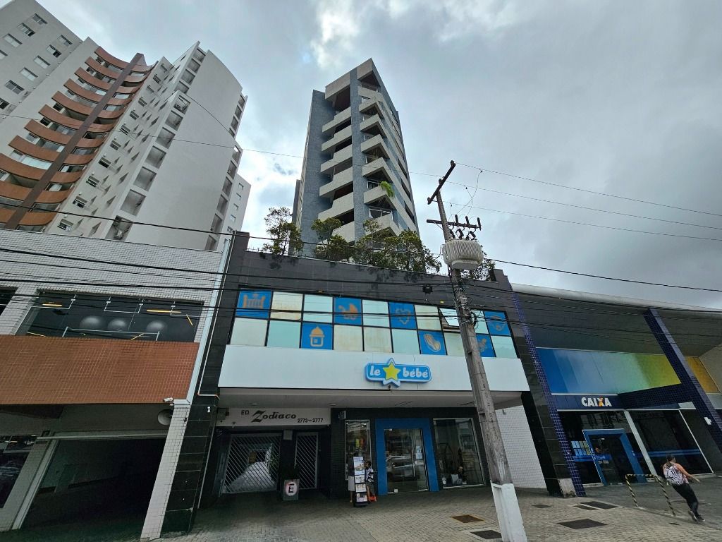 Apartamento para locacao no Portão em Curitiba com 123,77m² por R$ 2.000,00