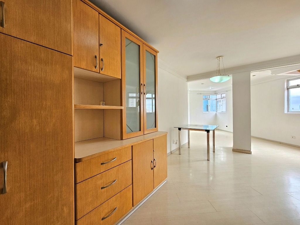 Apartamento para locacao no Portão em Curitiba com 123,77m² por R$ 2.000,00
