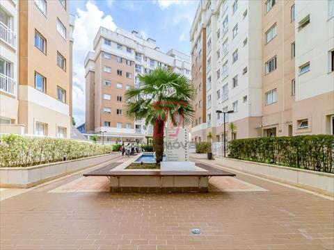 Apartamento para venda no  em Curitiba com 76m² por R$ 680.000,00