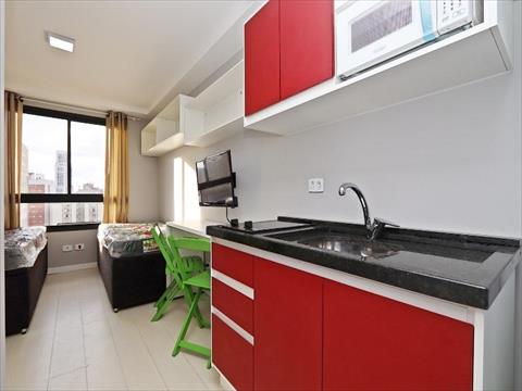 Apartamento para locacao no Centro em Curitiba com 26,00m² por R$ 1.750,00