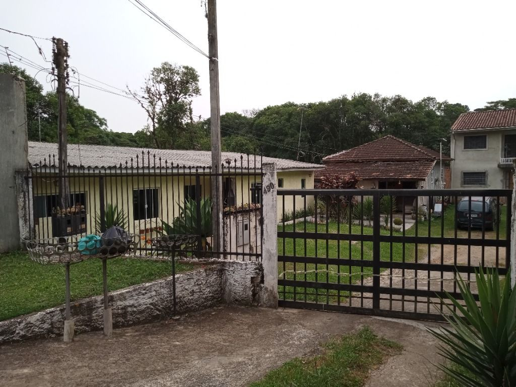 Casa Residencial para locacao no Seminário em Curitiba com 0m² por R$ 2.000,00