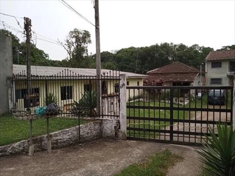 Casa Residencial para locacao no Seminário em Curitiba com 90m² por R$ 2.200,00