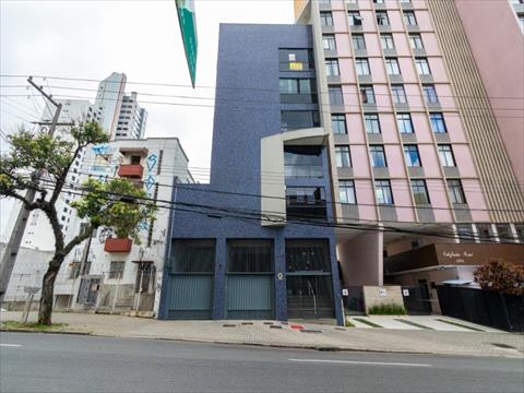 Apartamento para locacao no Centro em Curitiba com 87,00m² por R$ 1.800,00