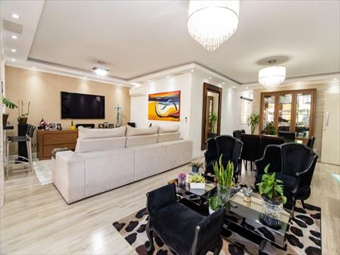 Casa Residencial para venda no Cristo Rei em Curitiba com 281m² por R$ 1.750.000,00