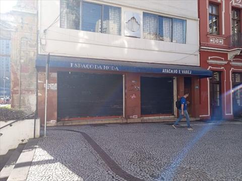 Ponto de Comércio para locacao no Centro em Curitiba com 400m² por R$ 10.000,00