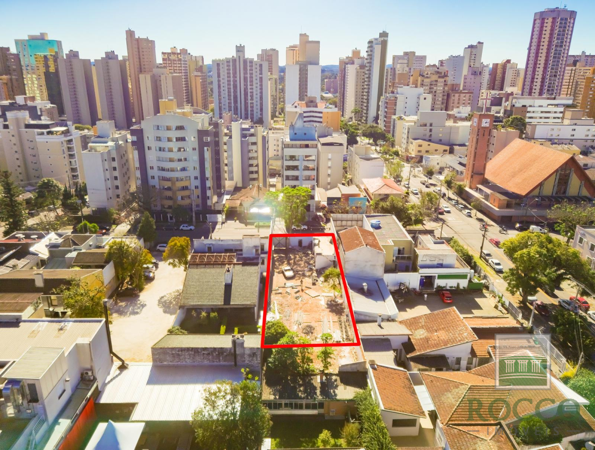 Terreno para locacao no Bigorrilho em Curitiba com 672,00m² por R$ 10.000,00