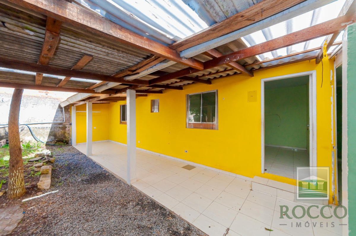 Casa Residencial para locacao no Santa Cândida em Curitiba com 60,00m² por R$ 1.200,00