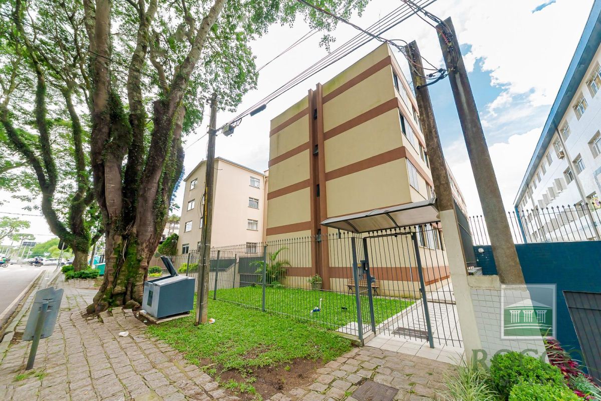 Apartamento para locacao no Bacacheri em Curitiba com 117,19m² por R$ 2.250,00