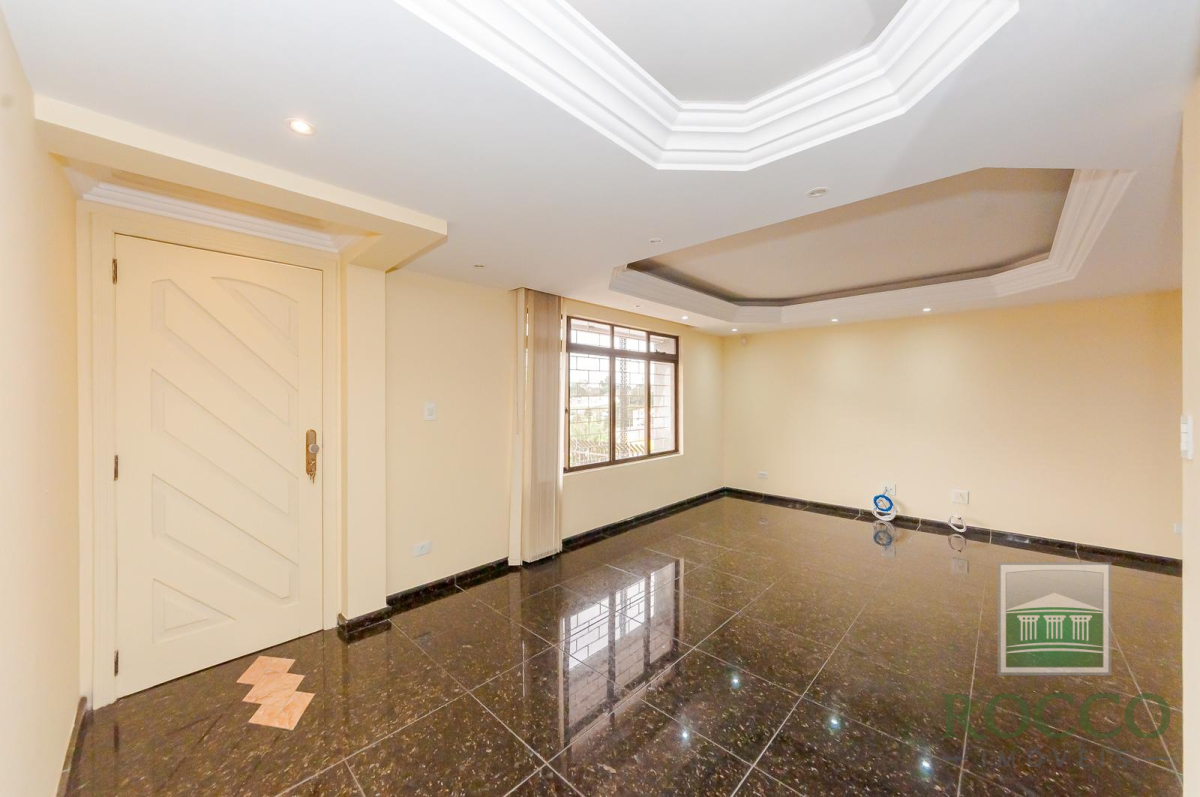 Casa Residencial para locacao no Tingui em Curitiba com 198,24m² por R$ 4.900,00