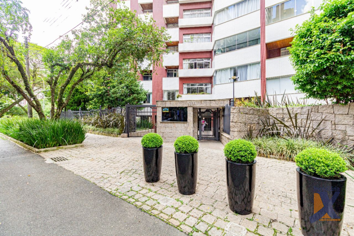 Apartamento para locacao no Batel em Curitiba com 321,00m² por R$ 4.500,00