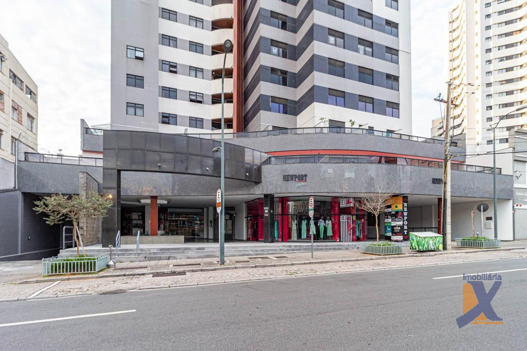 Imóveis Comerciais para locacao no Centro em Curitiba com 44m² por R$ 950,00