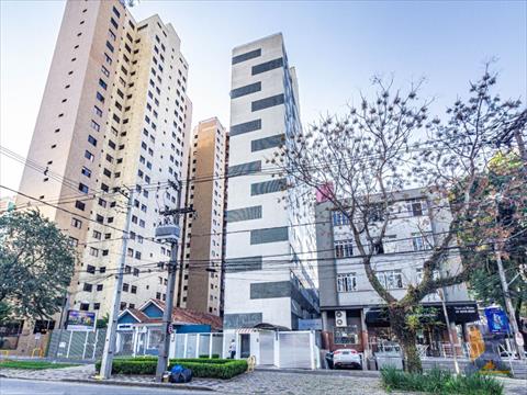 Apartamento para locacao no Água Verde em Curitiba com 61m² por R$ 2.450,00