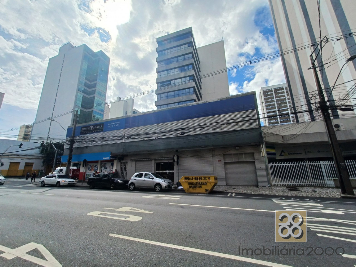 Loja para locacao no Centro em Curitiba com 105,00m² por R$ 5.900,00