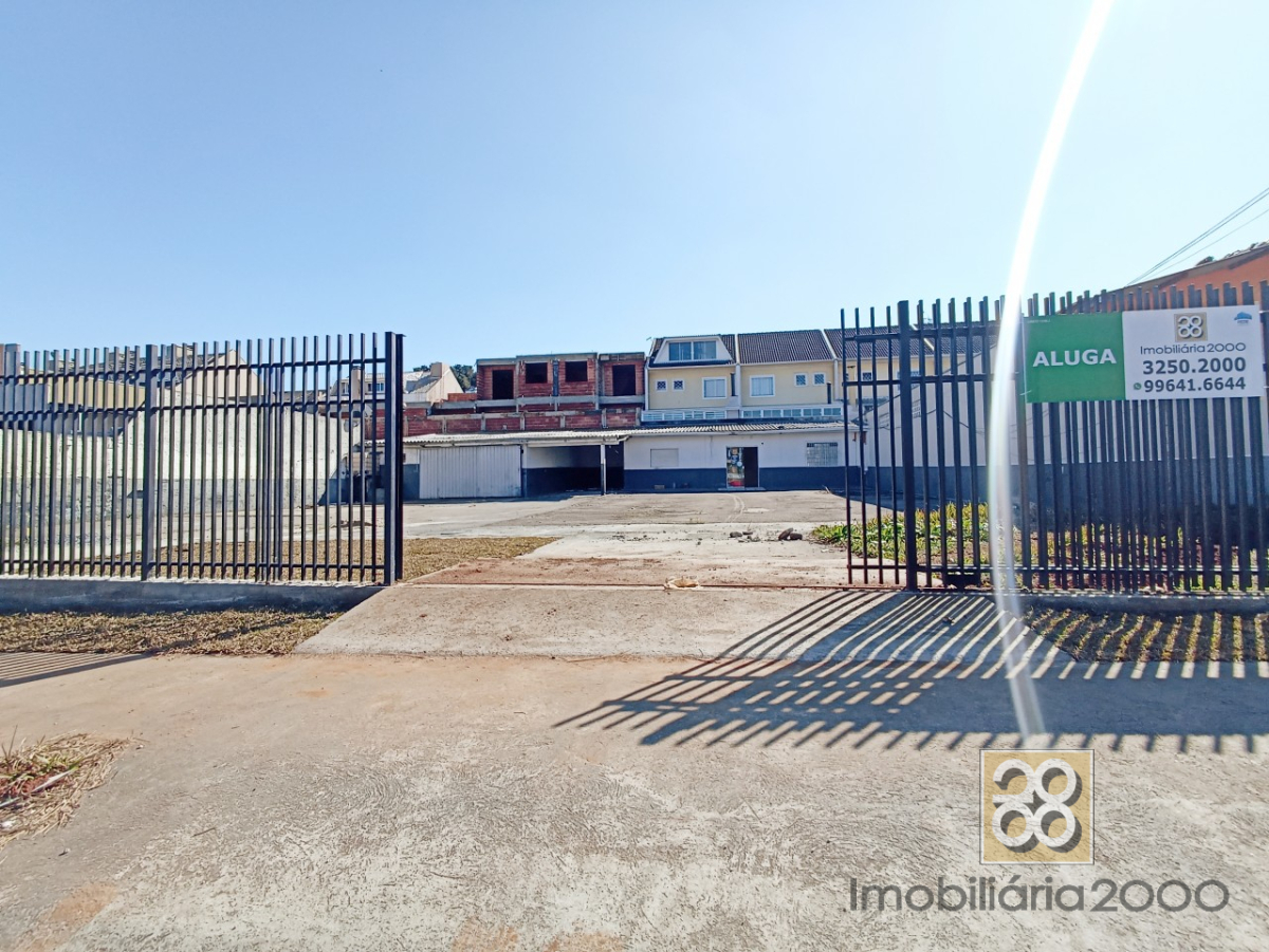 Loja para locacao no Xaxim em Curitiba com 750,00m² por R$ 7.000,00