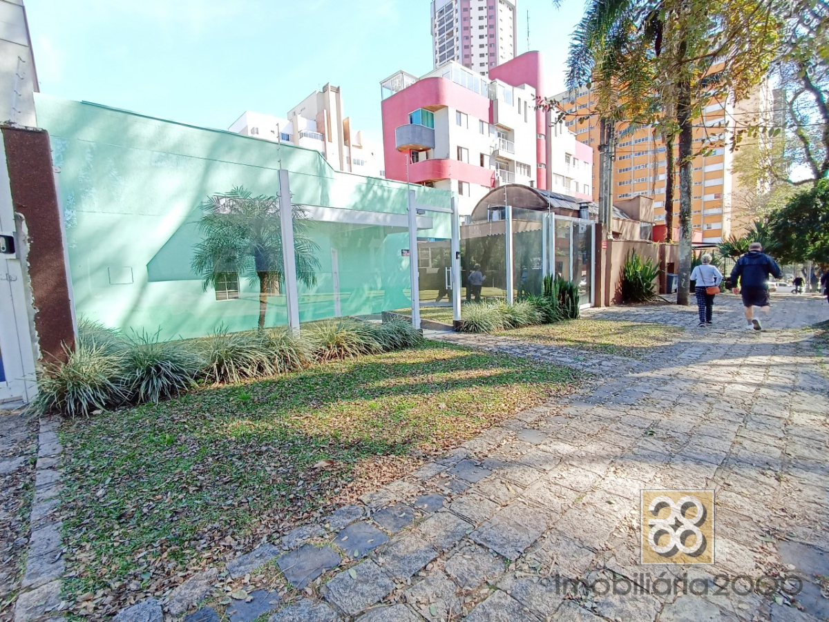 Casa Comercial para locacao no Bigorrilho em Curitiba com 240,00m² por R$ 13.000,00