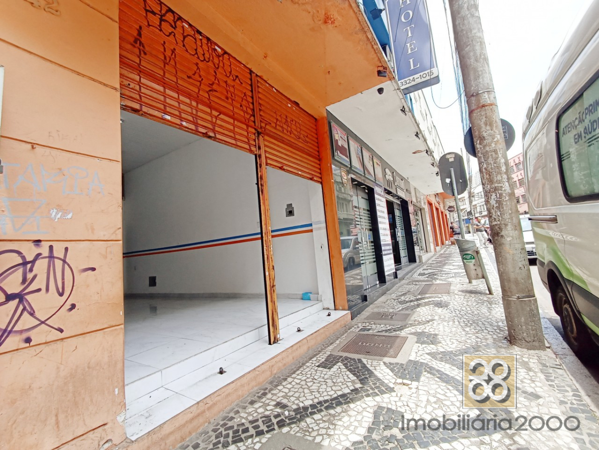 Loja para locacao no Centro em Curitiba com 75m² por R$ 2.300,00