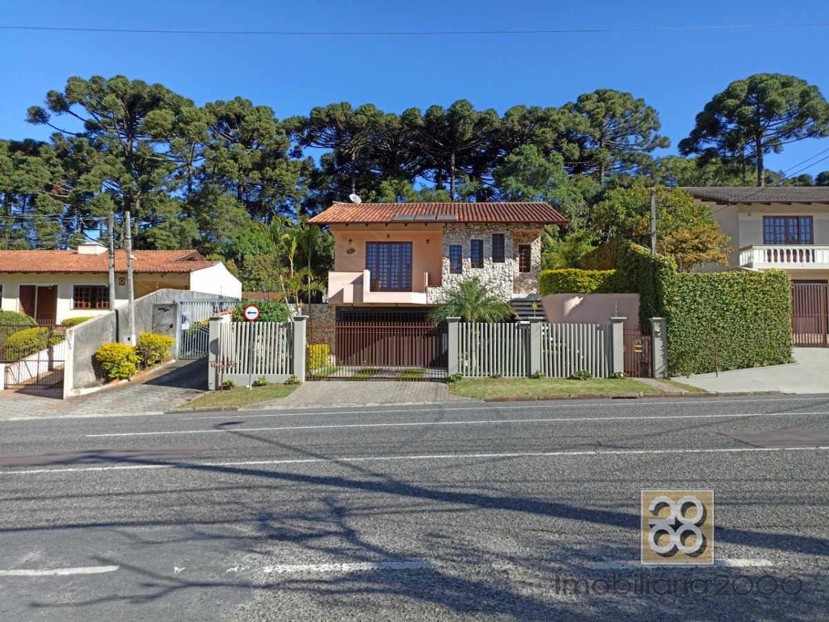 Casa Residencial para locacao no Mossunguê em Curitiba com 220,00m² por R$ 4.500,00