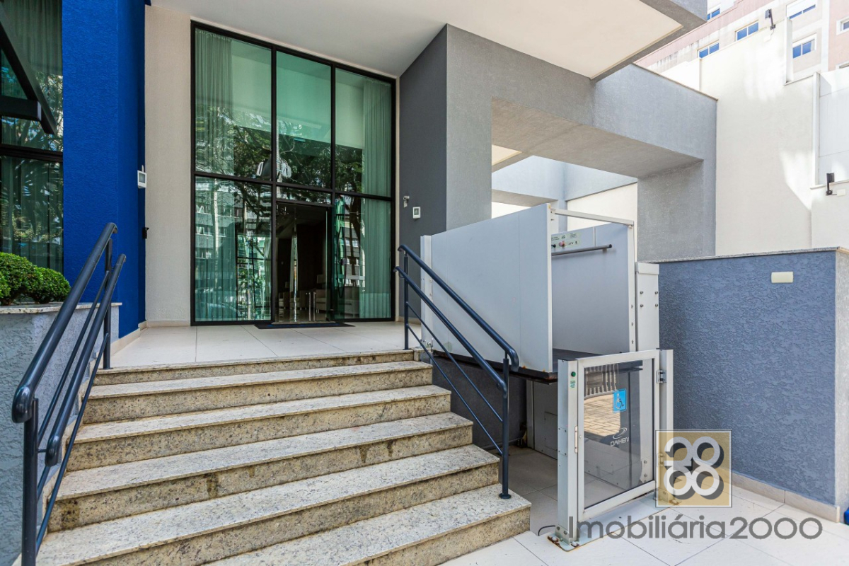 Apartamento para locacao no Mercês em Curitiba com 197,00m² por R$ 4.500,00