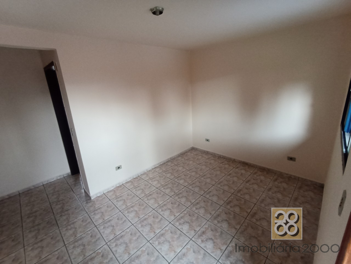 Casa Residencial para locacao no Cajuru em Curitiba com 70m² por R$ 2.100,00