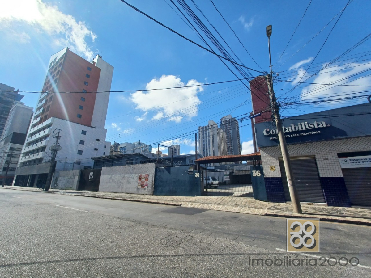 Terreno para locacao no Centro em Curitiba com 300,00m² por R$ 5.080,00