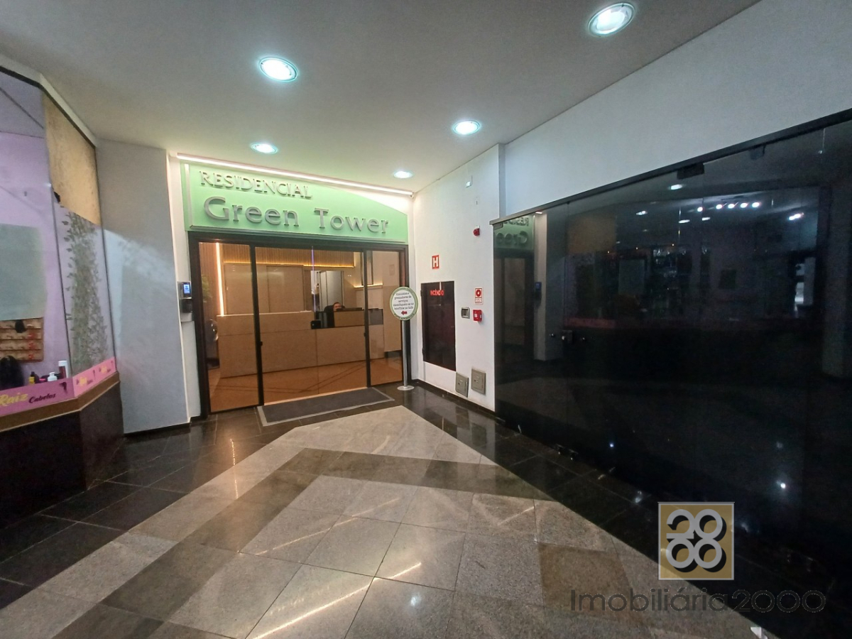 Apartamento para locacao no Centro em Curitiba com 67,00m² por R$ 1.850,00