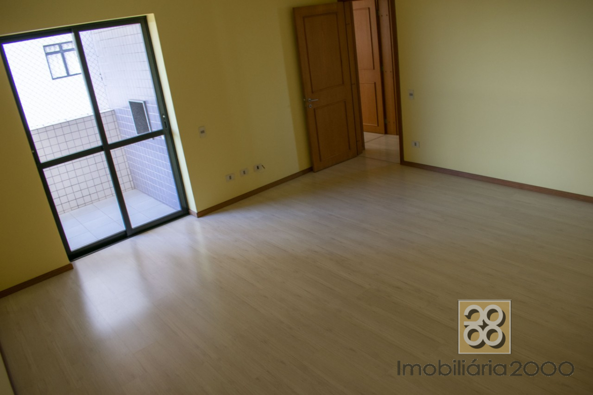 Apartamento para locacao no Bigorrilho em Curitiba com 136,00m² por R$ 3.480,00