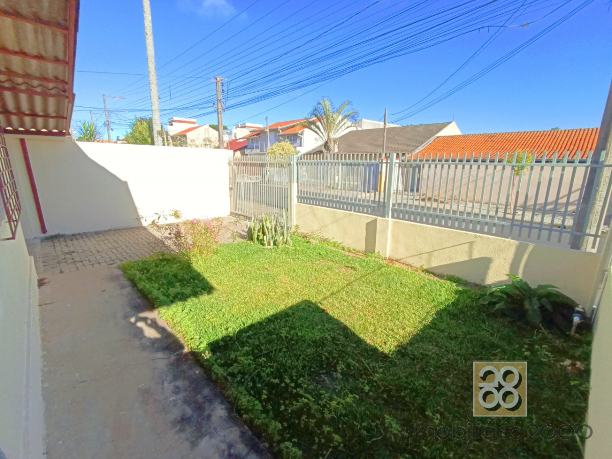 Casa Residencial para locacao no Fanny em Curitiba com 80m² por R$ 2.000,00