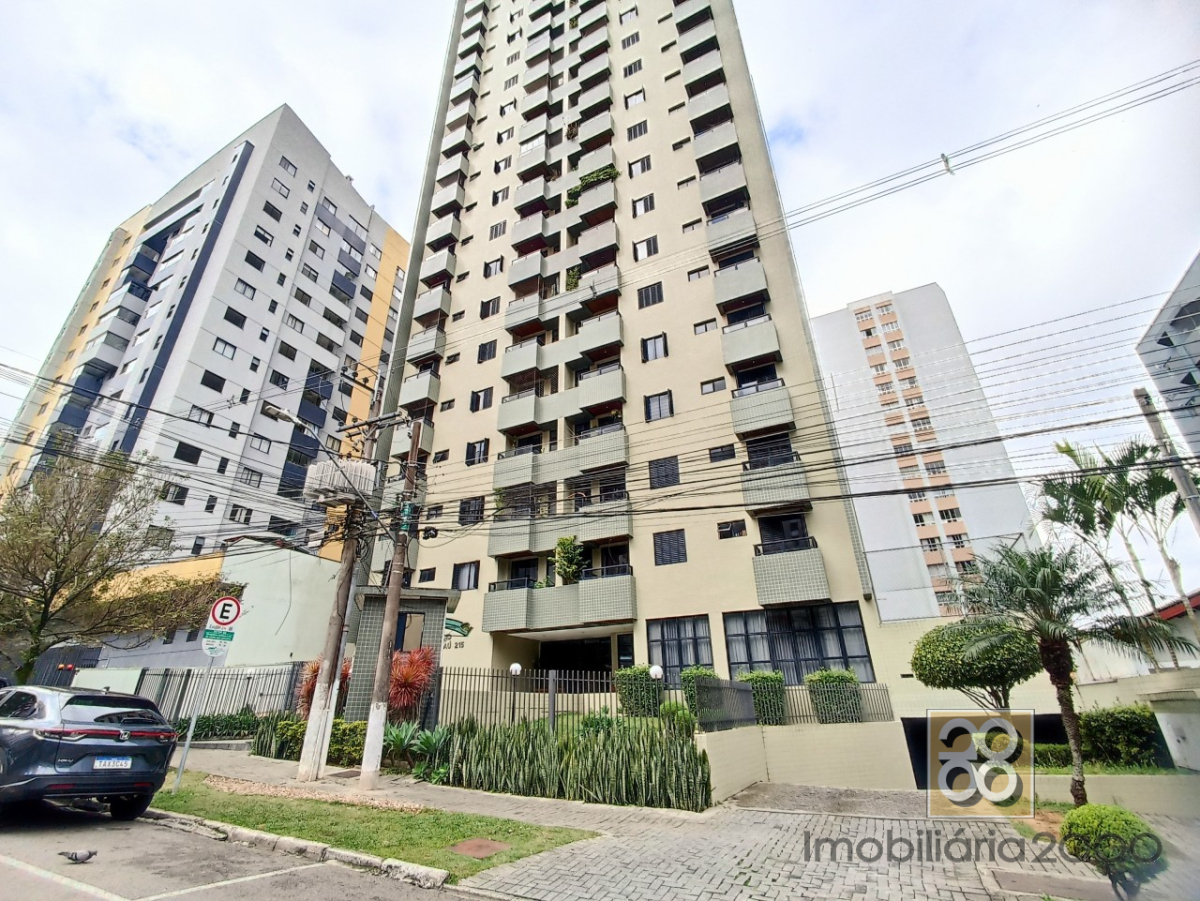 Apartamento para locacao no Portão em Curitiba com 141,00m² por R$ 2.900,00