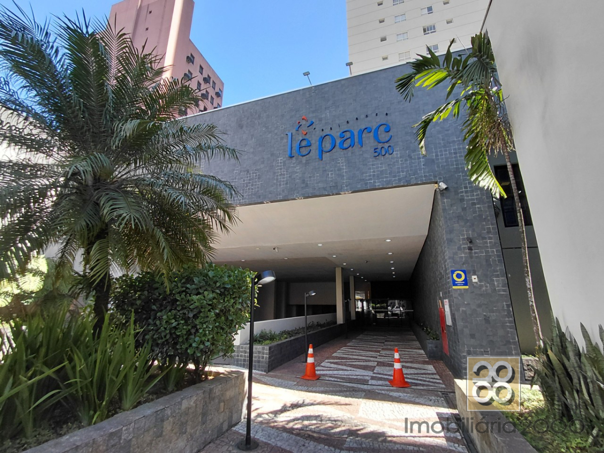 Apartamento para locacao no Centro em Curitiba com 60m² por R$ 2.480,00