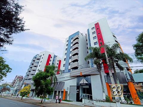 Apartamento para locacao no Centro em Curitiba com 128,00m² por R$ 2.100,00