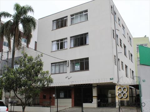 Apartamento para locacao no Centro em Curitiba com 105,00m² por R$ 1.800,00