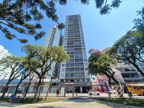 Apartamento para locacao no Centro em Curitiba com 63,00m² por R$ 2.100,00