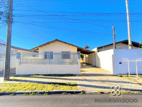 Casa Residencial para locacao no Fanny em Curitiba com 80m² por R$ 2.000,00
