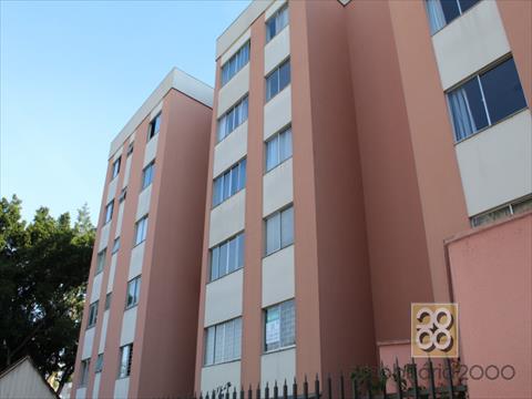 Apartamento para locacao no São Francisco em Curitiba com 64m² por R$ 1.580,00