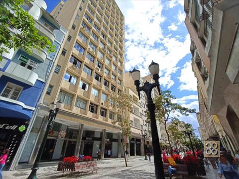 Imóveis Comerciais para locacao no Centro em Curitiba com 37m² por R$ 950,00