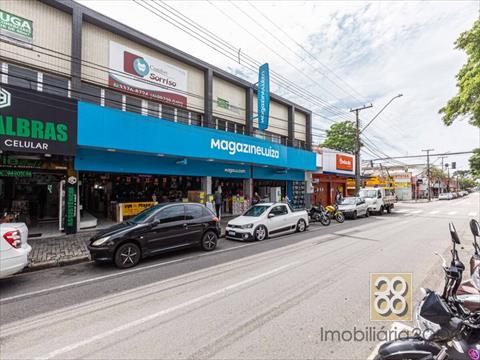 Imóveis Comerciais para locacao no Hauer em Curitiba com 0m² por R$ 1.850,00