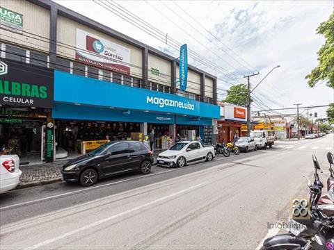Imóveis Comerciais para locacao no Hauer em Curitiba com 0m² por R$ 1.850,00