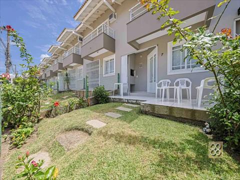 Sobrado para venda no Quatro Ilhas em Bombinhas com 98m² por R$ 720.000,00