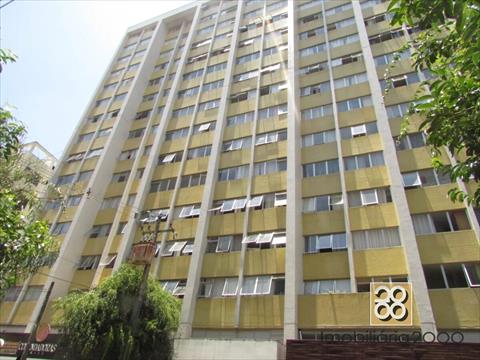 Apartamento para locacao no Centro em Curitiba com 40m² por R$ 1.880,00