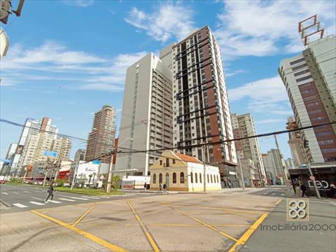 Apartamento para locacao no Centro em Curitiba com 33m² por R$ 2.500,00