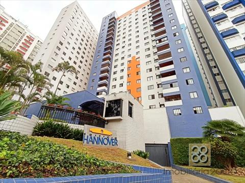 Apartamento para locacao no Cristo Rei em Curitiba com 49m² por R$ 2.200,00