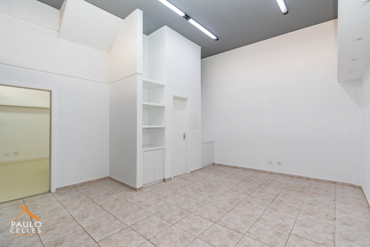 Loja para locacao no Portão em Curitiba com 136,10m² por R$ 2.800,00