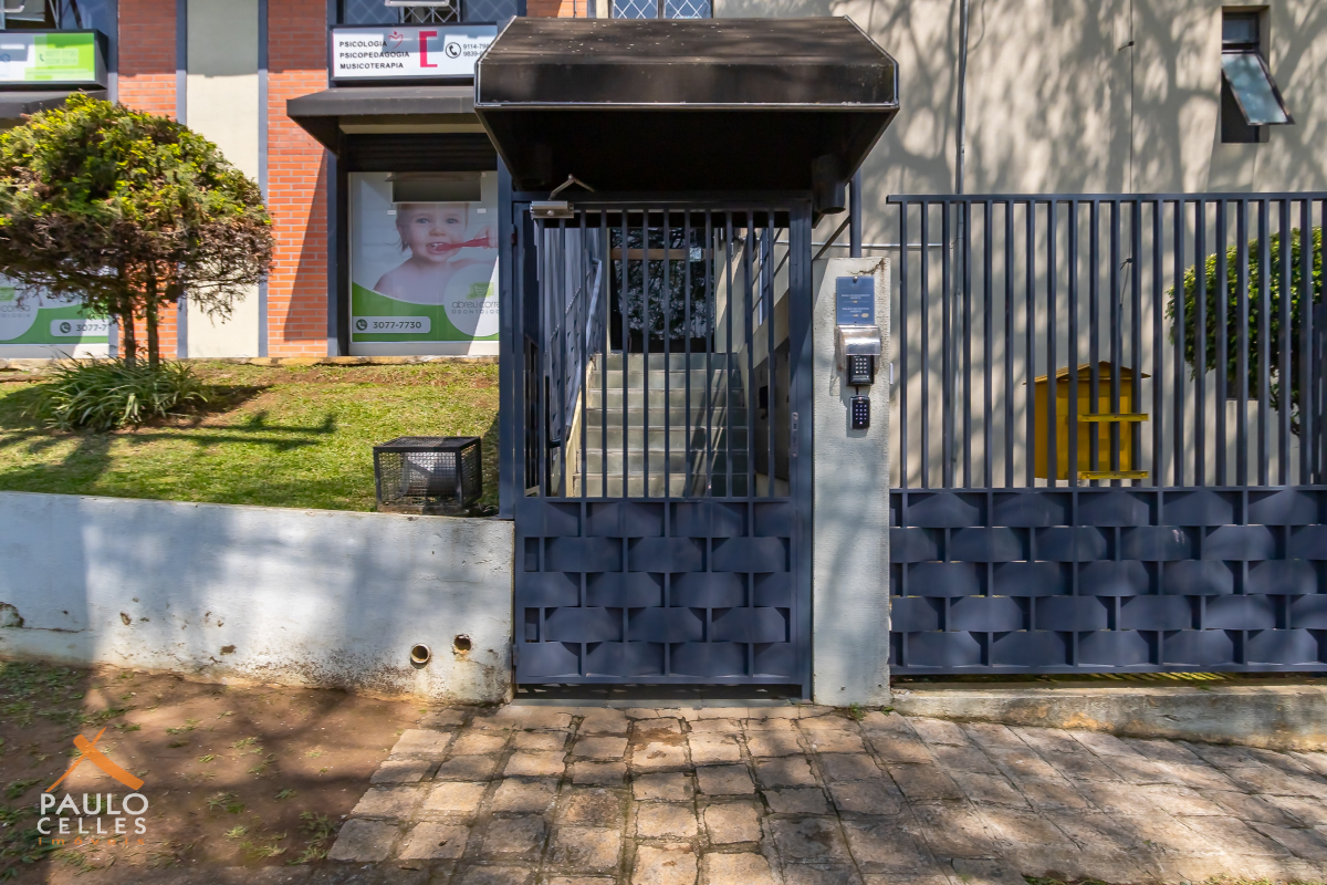 Kitinete para locacao no Santa Quitéria em Curitiba com 36,70m² por R$ 1.200,00